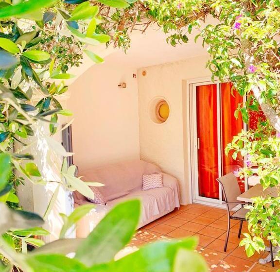 Номер Стандарт Вид на Сад, Hôtel Beau Soleil