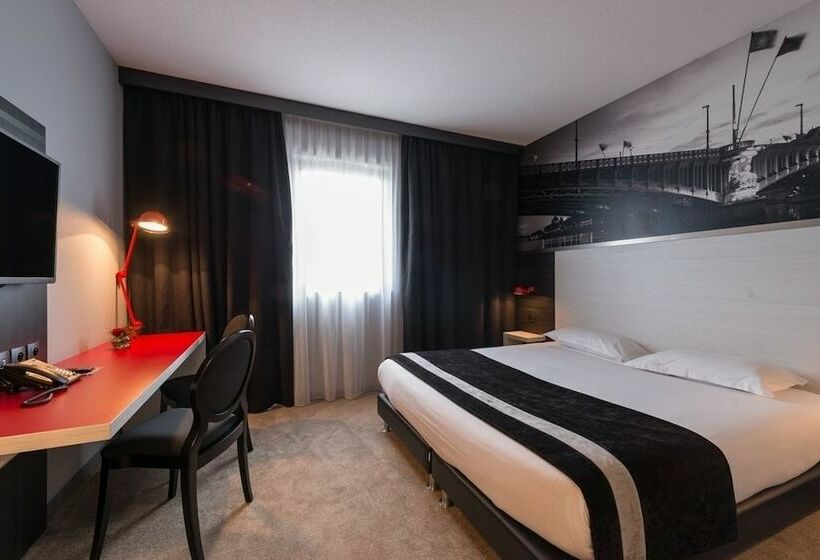 سوییت لوکس, Hôtel Des Lumières Lyon Meyzieu Arena Stadium