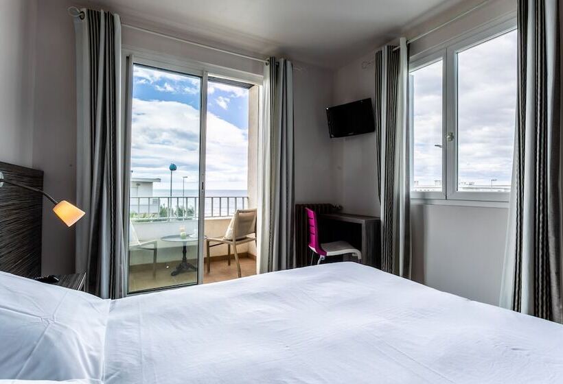 اتاق استاندارد با چشم‌انداز دریا, Hôtel Du Midi Plage