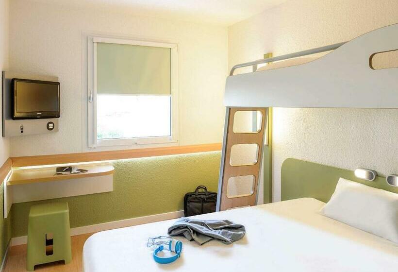 Standard Triple Room, Ibis Budget Cholet Centre