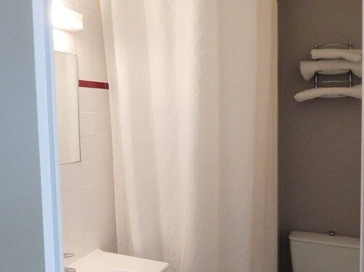 اتاق استاندارد سه نفره, Inn Design Laon
