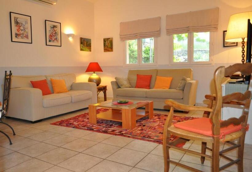 Suite with Terrace, La Bégude Du Pascouren