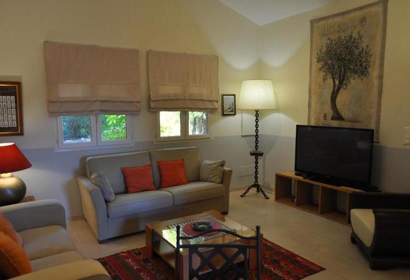 Suite with Terrace, La Bégude Du Pascouren