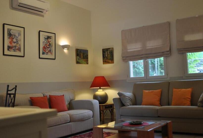 Suite with Terrace, La Bégude Du Pascouren
