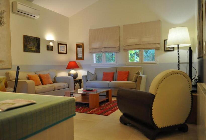 Suite with Terrace, La Bégude Du Pascouren