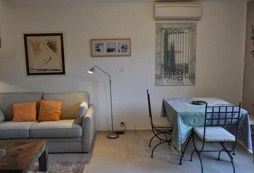 Suite with Terrace, La Bégude Du Pascouren