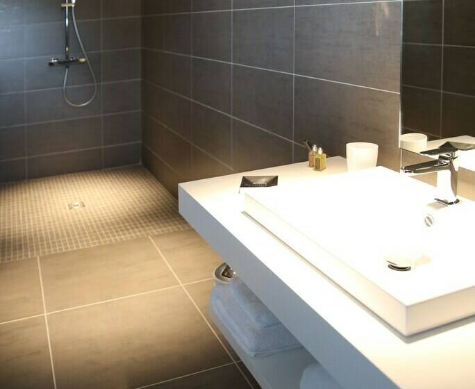 اتاق استاندارد با چشم‌انداز دریا, Villa Choriekin Lafitenia Resort