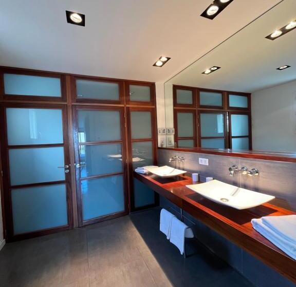 اتاق استاندارد با چشم‌انداز دریا, Villa Choriekin Lafitenia Resort