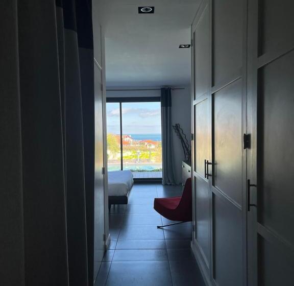 اتاق استاندارد با چشم‌انداز دریا, Villa Choriekin Lafitenia Resort