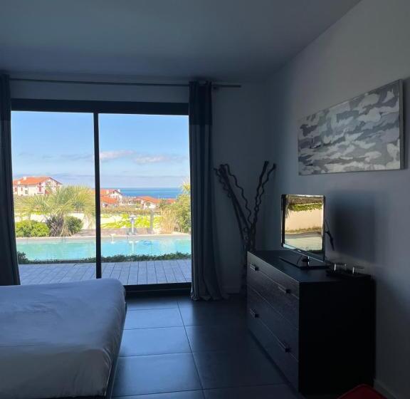 اتاق استاندارد با چشم‌انداز دریا, Villa Choriekin Lafitenia Resort