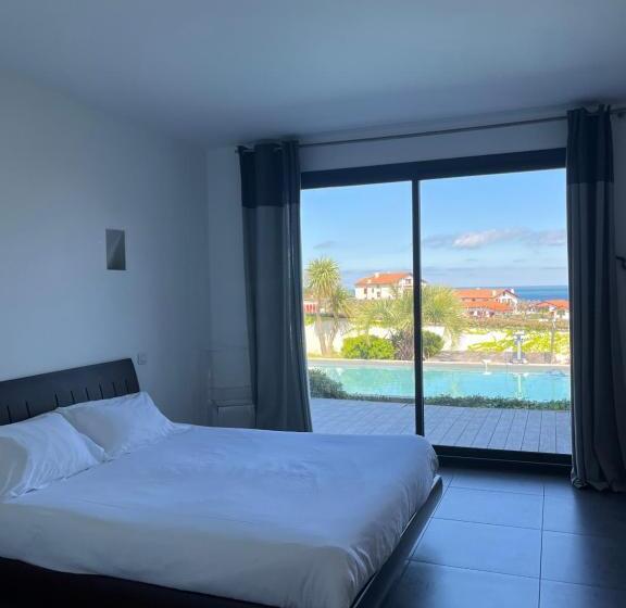 اتاق استاندارد با چشم‌انداز دریا, Villa Choriekin Lafitenia Resort