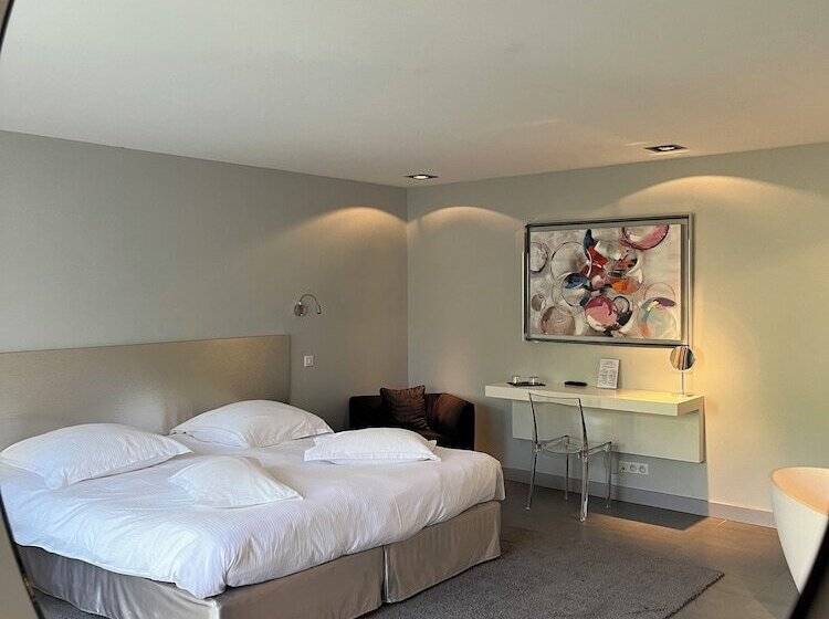 سوییت با چشم‌انداز باغ, Villa Choriekin Lafitenia Resort