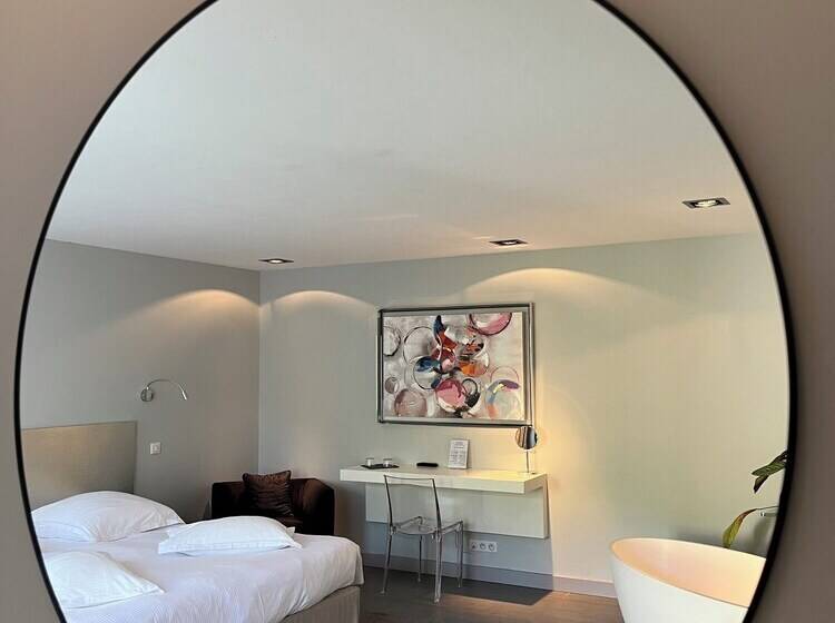 سوییت با چشم‌انداز باغ, Villa Choriekin Lafitenia Resort