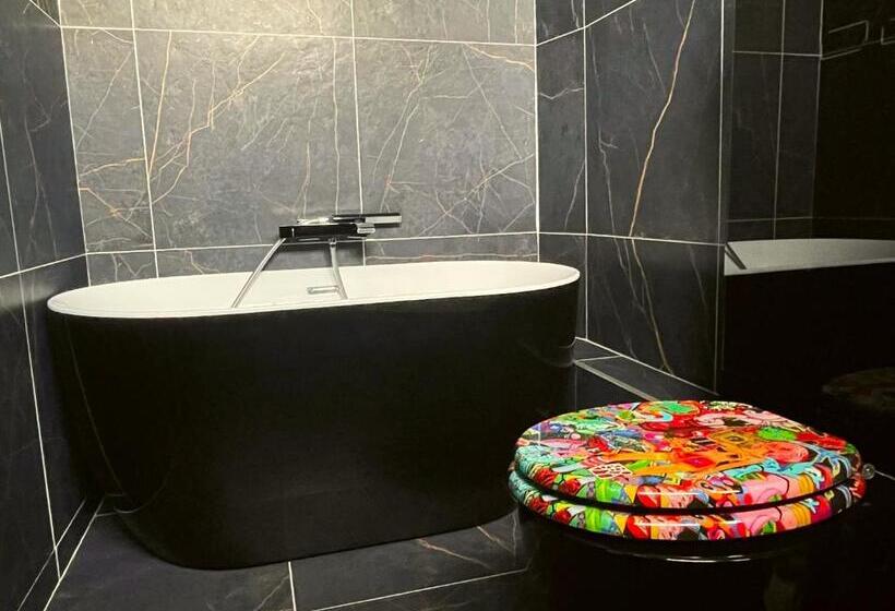اتاق استاندارد چهار تخته, Hôtel Les 4 éléments