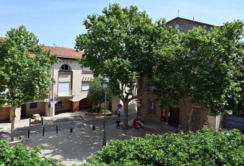 اتاق استاندارد, L'hostalet
