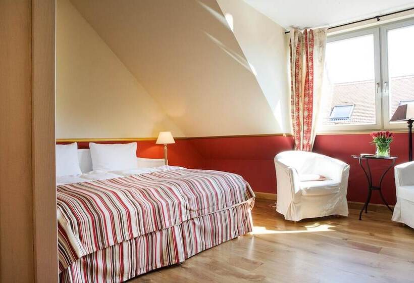اتاق استاندارد سه نفره, Pension La Casa Dei Colori