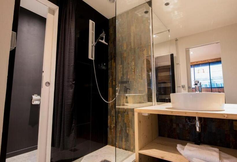 آپارتمان 1 خوابه همکف, Rock Noir & Spa