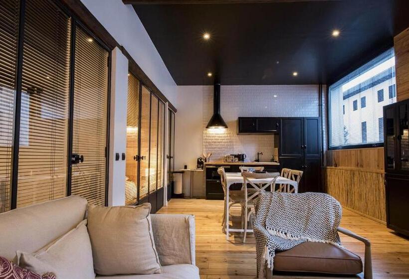 آپارتمان 1 خوابه همکف, Rock Noir & Spa