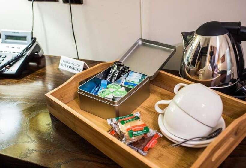 اتاق سوپریور, The Duke Of Edinburgh Hotel & Bar