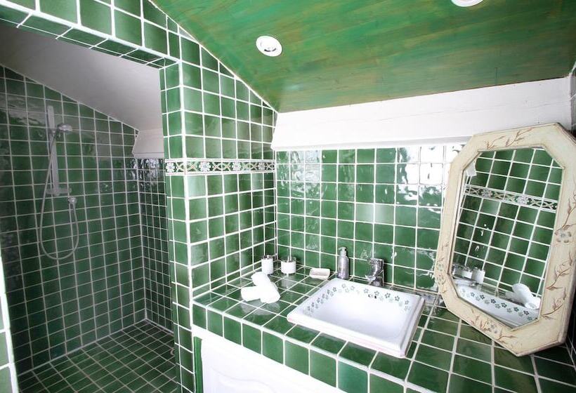استودیوی لوکس, Villa Aimée Luxury Apartments With Heated Pool