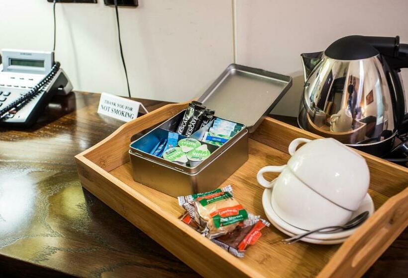 اتاق استاندارد, The Duke Of Edinburgh Hotel & Bar