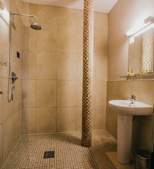اتاق استاندارد, The Duke Of Edinburgh Hotel & Bar