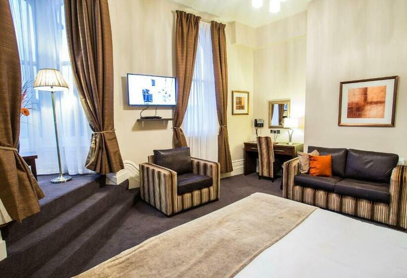 اتاق اجرایی, The Duke Of Edinburgh Hotel & Bar