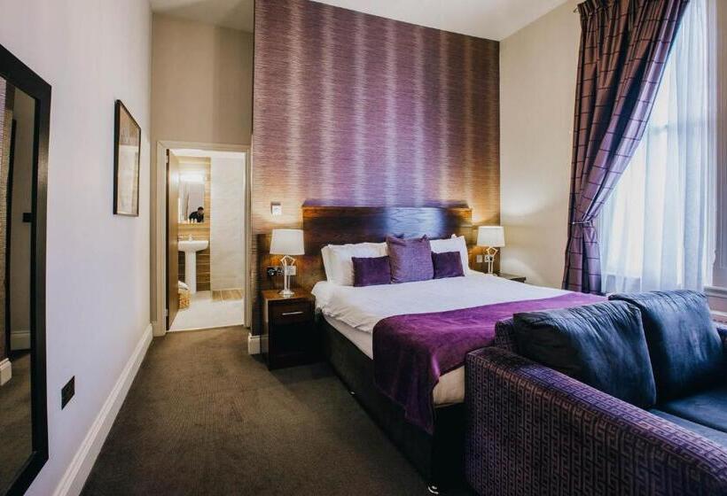 اتاق سوپریور, The Duke Of Edinburgh Hotel & Bar