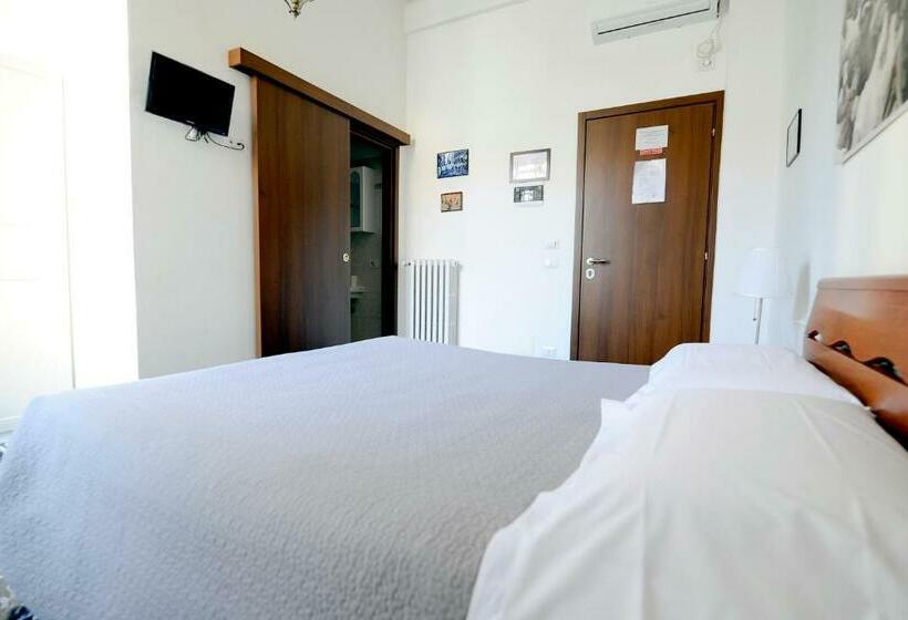 اتاق استاندارد, B&b Calcio Storico