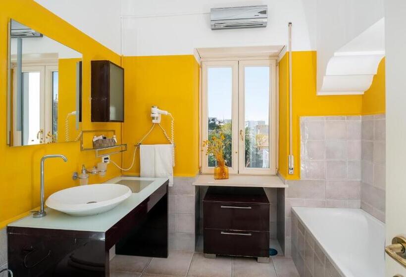 اتاق استاندارد با بالکن و چشم‌انداز دریا, B&b Il Sogno