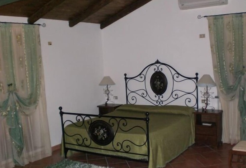 Quarto Triplo Standart, Bed & Breakfast Laino