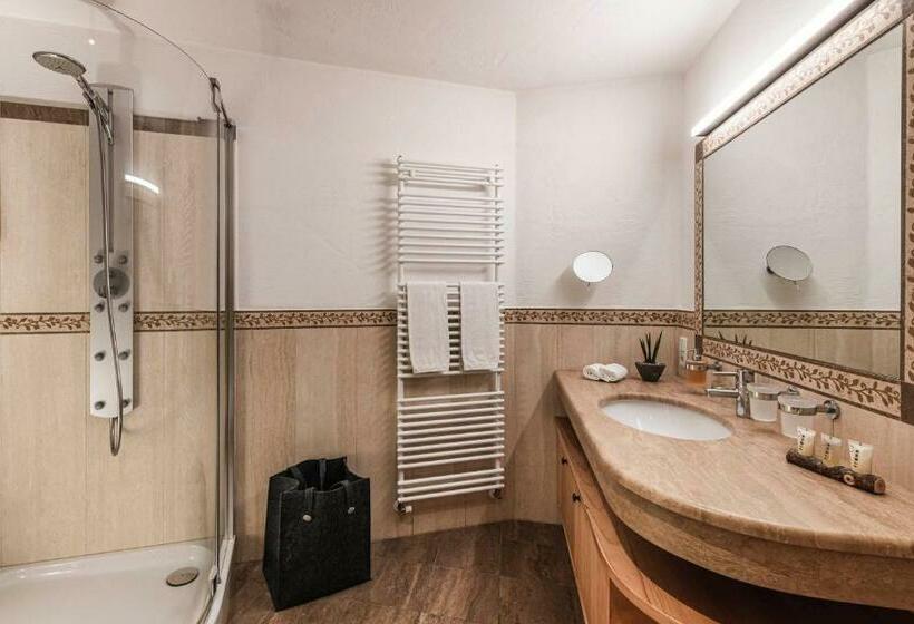 سوییت سوپریور, Chalet Grumer Suites&spa