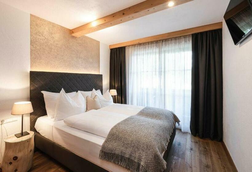 سوییت, Chalet Grumer Suites&spa