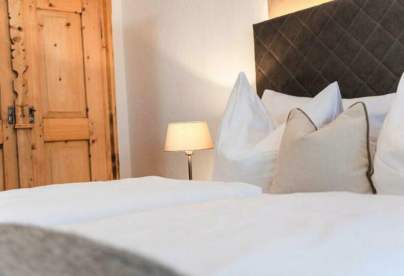 سوییت, Chalet Grumer Suites&spa