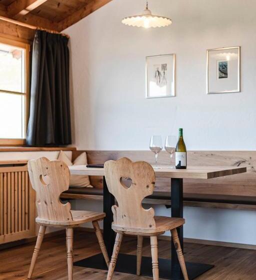 سوییت سوپریور, Chalet Grumer Suites&spa