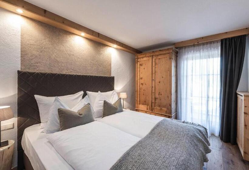سوییت سوپریور, Chalet Grumer Suites&spa