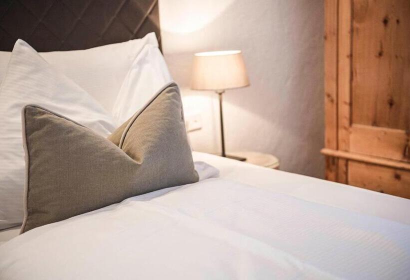 سوییت سوپریور, Chalet Grumer Suites&spa