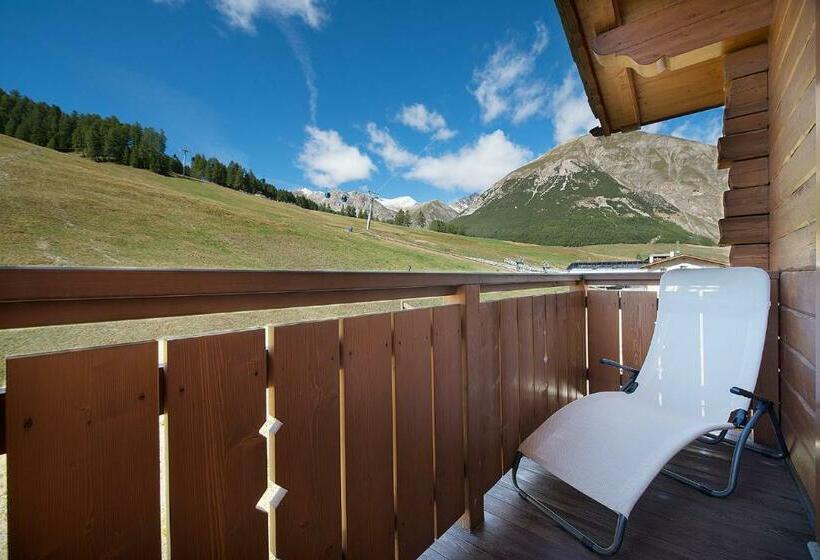 اتاق استاندارد با چشم‌انداز کوهستان, Costanza Mountain Holiday