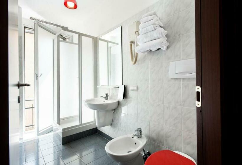Chambre Triple Standard, Nologo