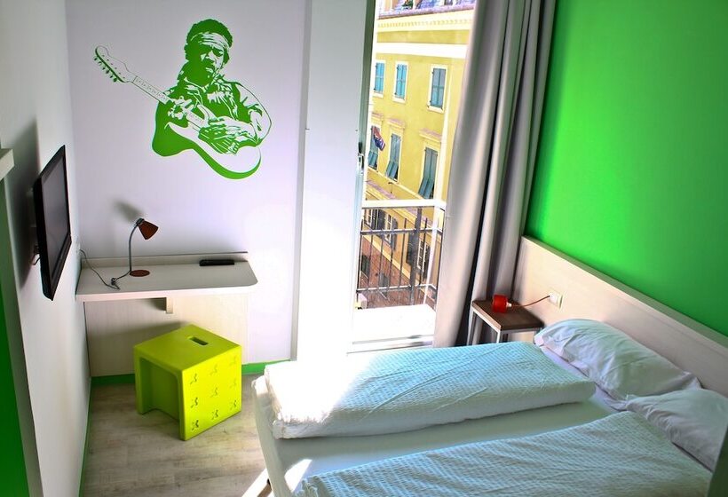 Chambre Standard, Nologo