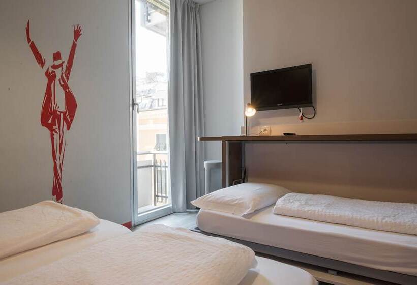 Chambre Triple Standard, Nologo