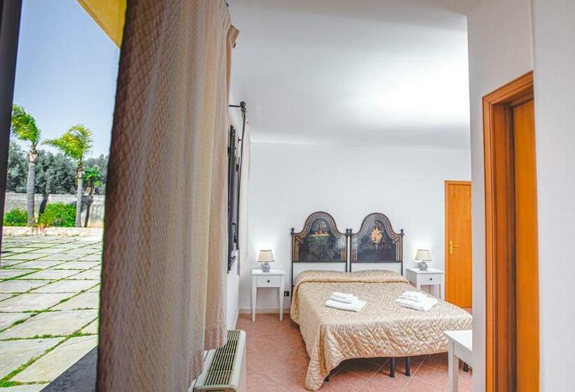 اتاق استاندارد, Nuovo Castello Crisilio
