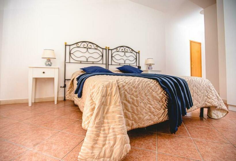 اتاق استاندارد, Nuovo Castello Crisilio