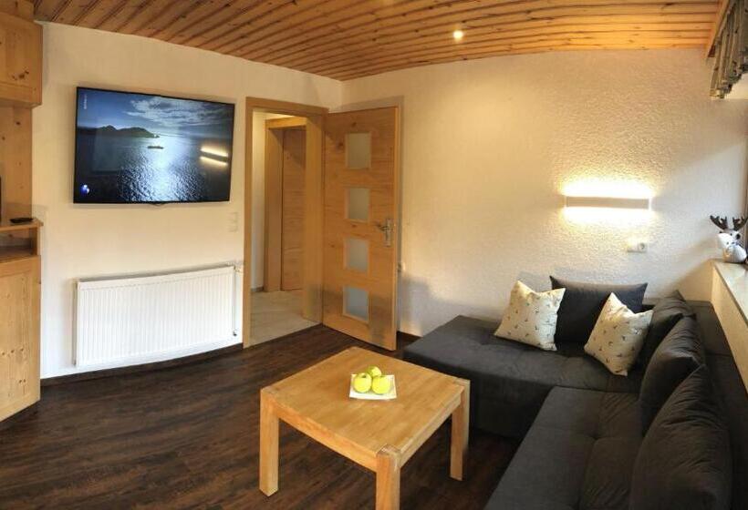 1 Bedroom Apartment Lake View, Pension Hubertus