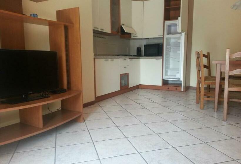آپارتمان 2 خوابه, Residence Corte Del Bosco