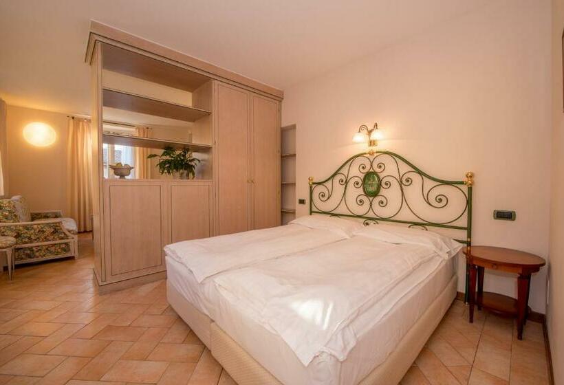استودیوی استاندارد, Residence La Limonera