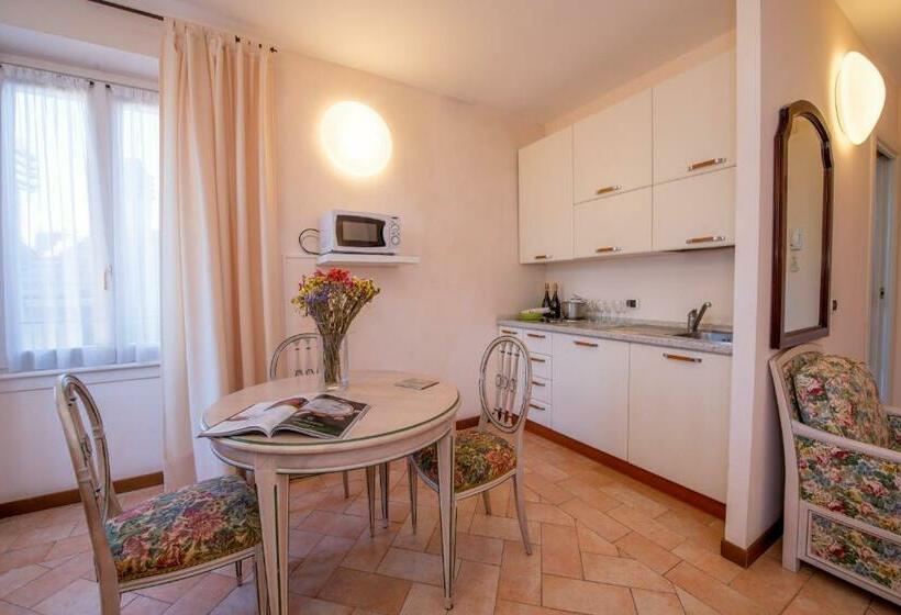 استودیوی استاندارد, Residence La Limonera