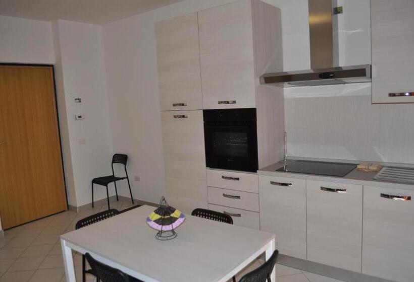 آپارتمان 2 خوابه, Residence Le Groane