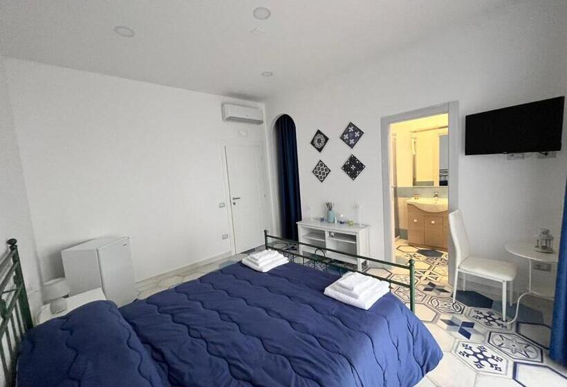 Triple Room Sea View, Tenuta La Picola