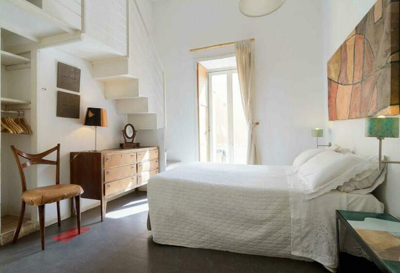 اتاق استاندارد با بالکن, Tribù Palazzo D Angiò